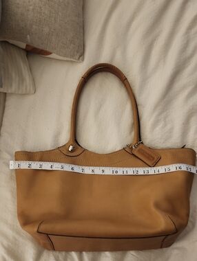 Coach Leather Tote Bleeker Handbag in Tan
